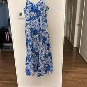 Elegant Blue Floral Midi Dress
